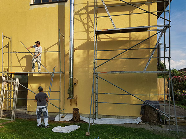 Pose d'enduit et mise en peinture de façade - CJ Frères toiture à Morges 1110